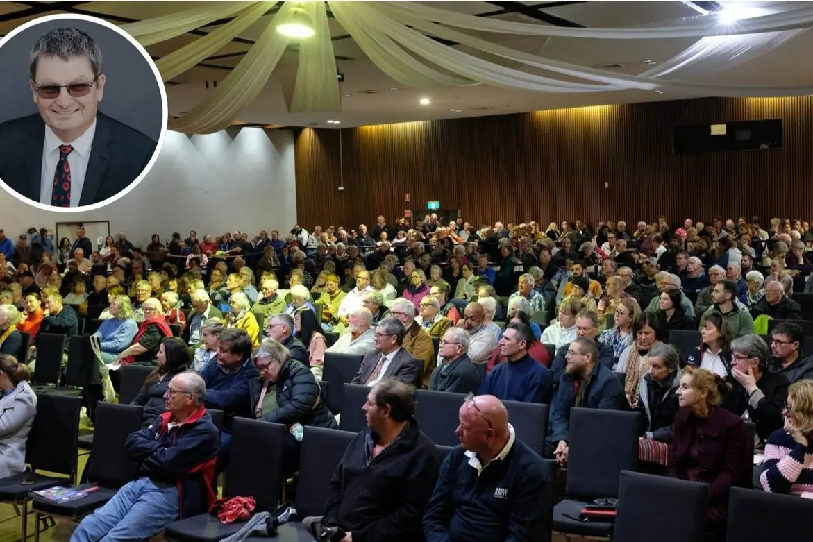 Parkes Shire Mayor Neil Westcott strongly supports a renewed parliamentary inquiry in the hope it will bring clarity and transparency to the community of Parkes. MAIN PHOTO: Erik Lensson