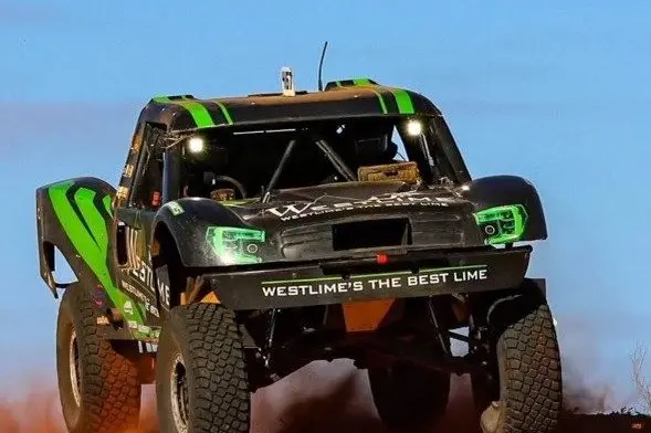 Andrew and Nick Commins of Westlime Parkes and Canowindra have competed at Finke a combined seven times. PHOTO: Supplied