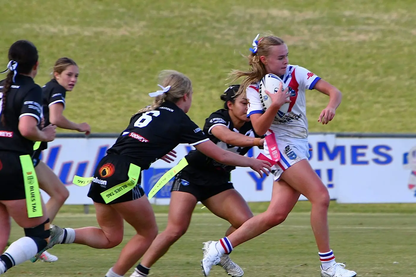 Lillian Gosper runs from Forbes Magpies. PHOTOS: Jenny Kingham