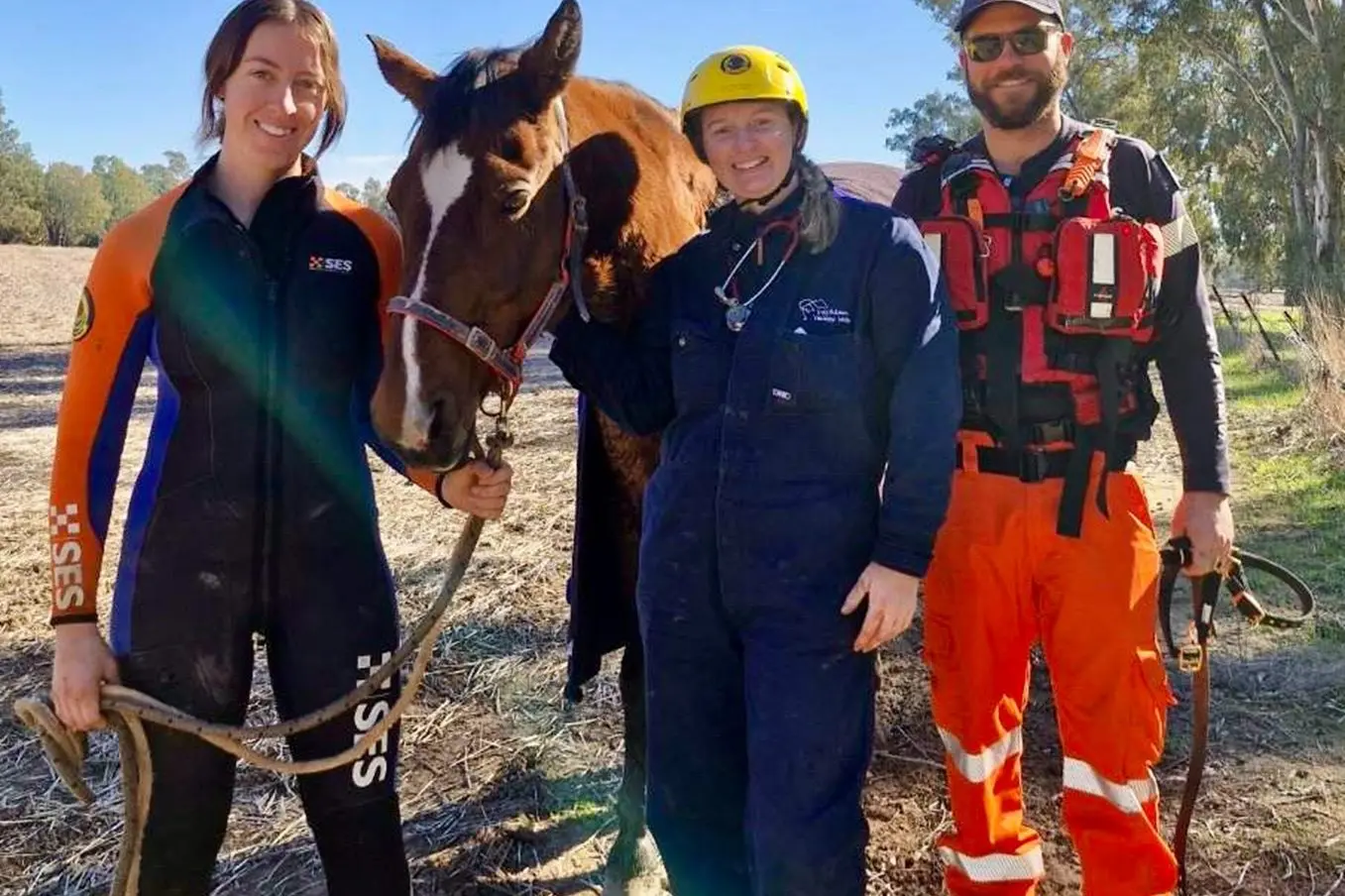 Successful rescue: Forbes SES volunteers Savannah Lee Bevan and Ryan Jones with vet Dr Tess Bailey. PHOTO: Forbes SES