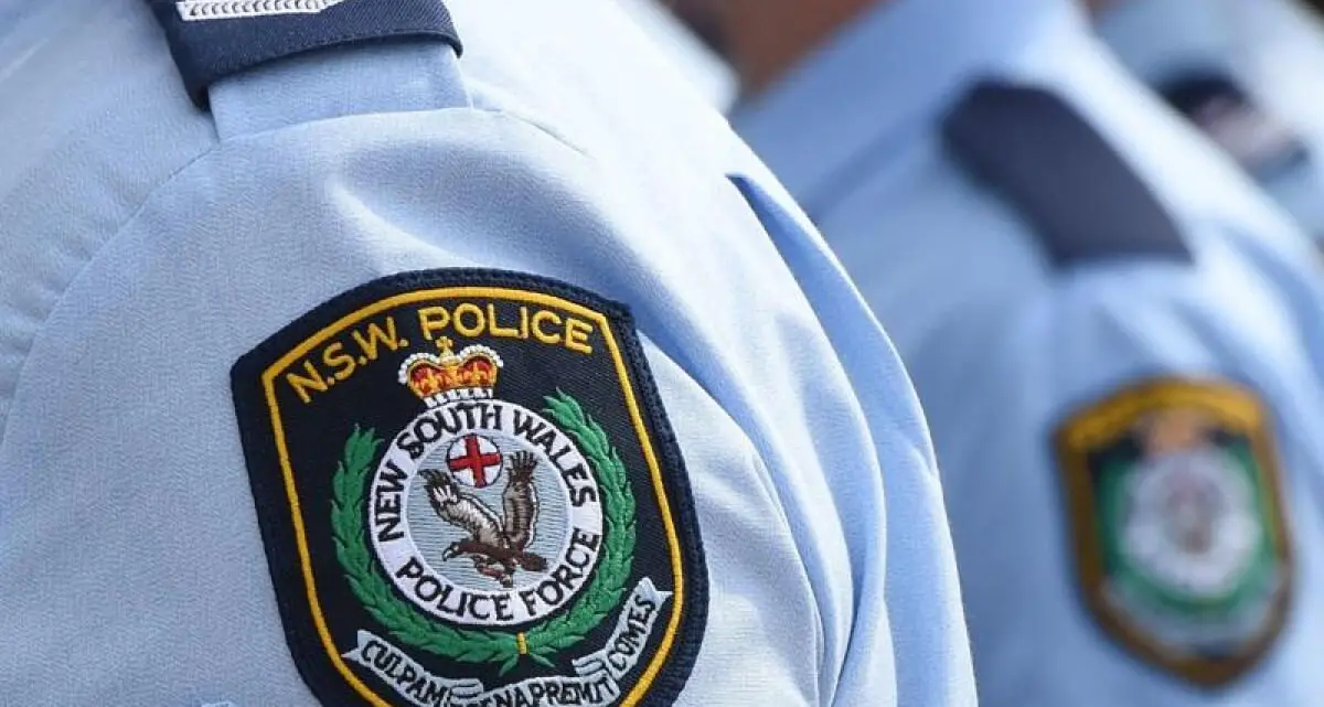 Six knives seized in Orange CBD