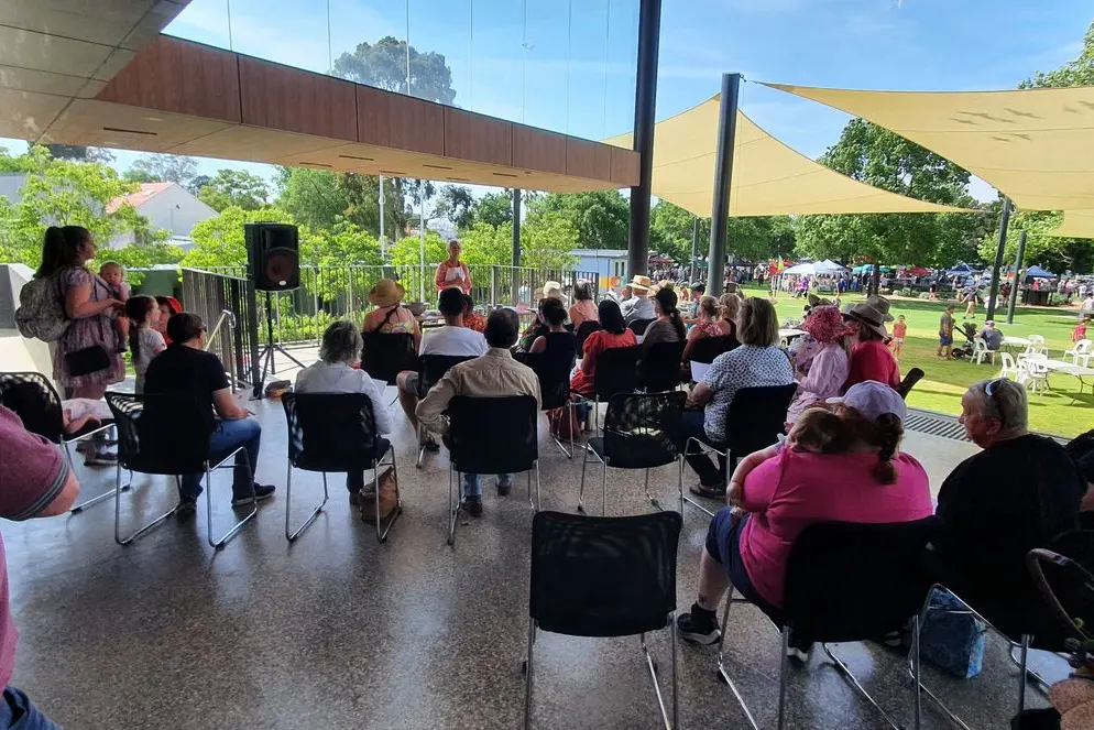 Homegrown Parkes demonstrator Wendy Muffet presenting on fermentation at the October event. Picture supplied