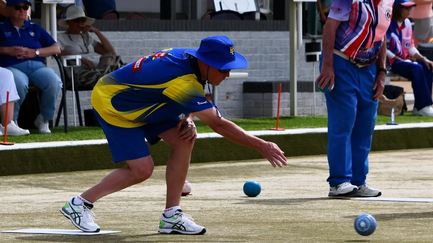 Alec, Mark reach rookies final as Warwick claims singles semi