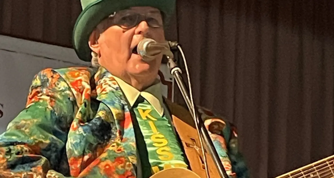 Barry steps in to be featured artist