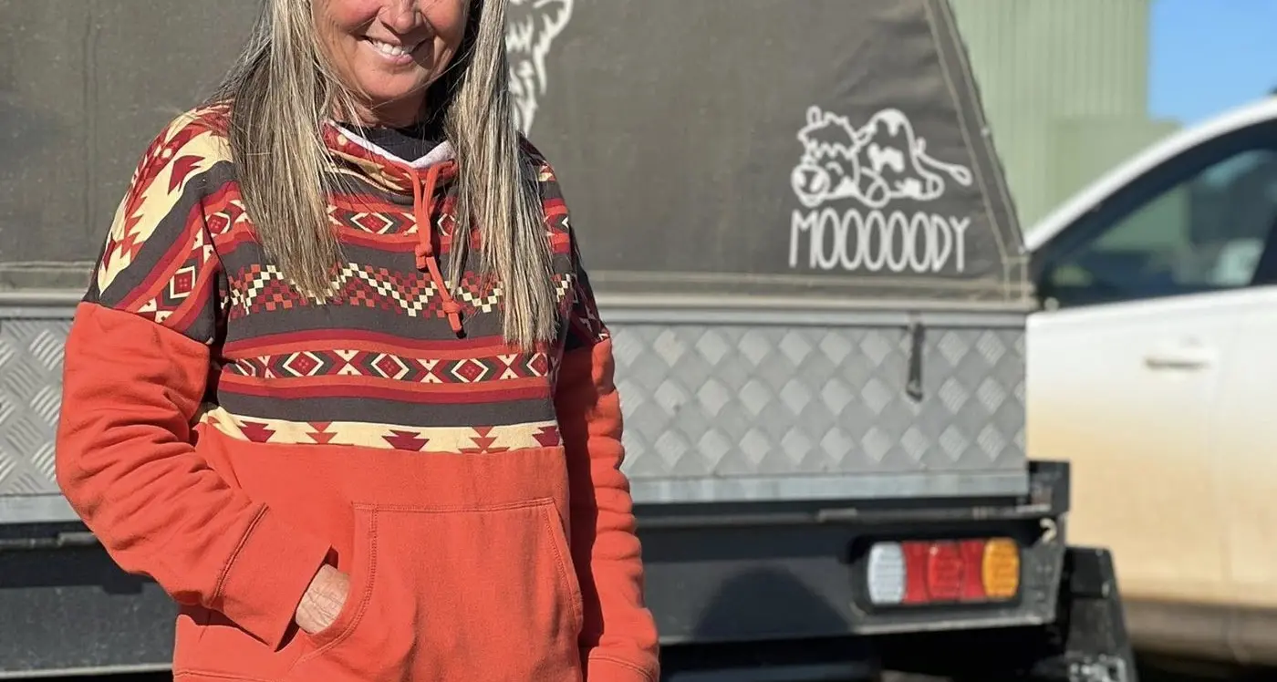 Julie the first woman to win Tullamore open dog trial