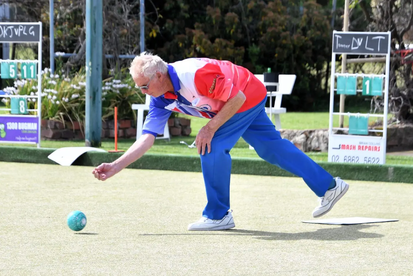 Alan Curteis (bowling) and Wally Grant contested round 2 of the Single Championship. PHOTO: Jenny Kingham