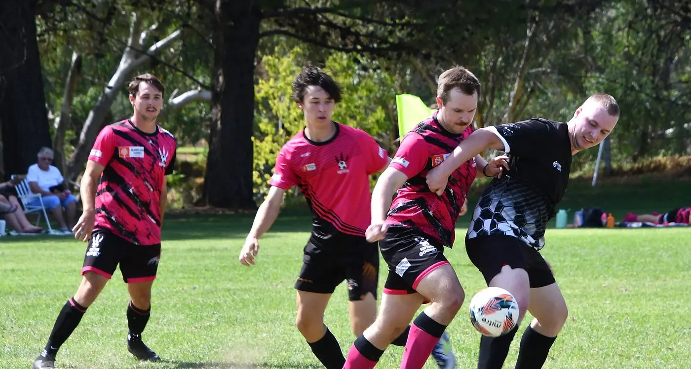 Players sweat through thrilling sixes tournament