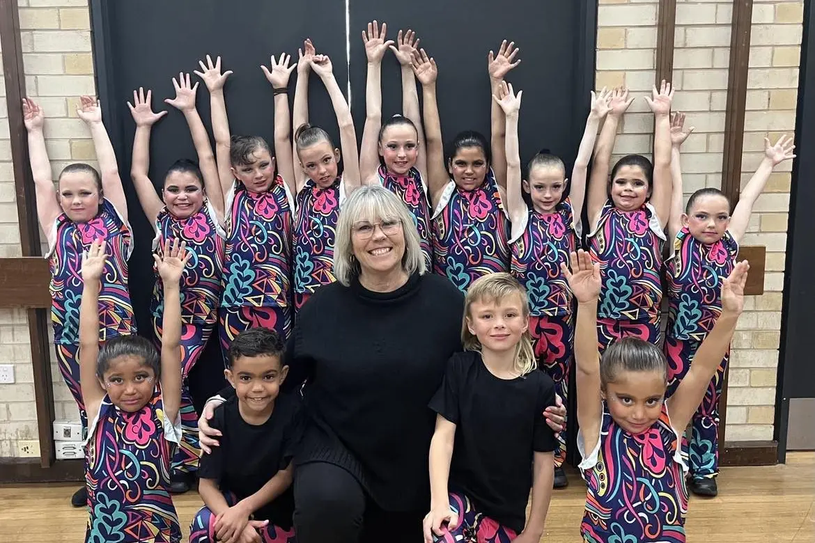 Peak Hill Central kindergarten to year four students with Ms Lyndal Edge who performed at the Western Dance Festival. PHOTO: Peak Hill Central School