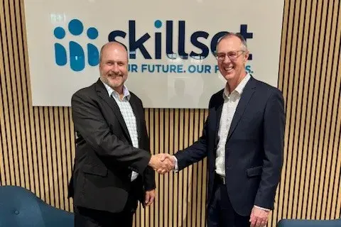 <p>Parkes businessman, and former Parkes Shire councillor and deputy mayor Alan Ward is appointed the new chair of Skillset, congratulated by outgoing chair David Cooke.</p>\\n