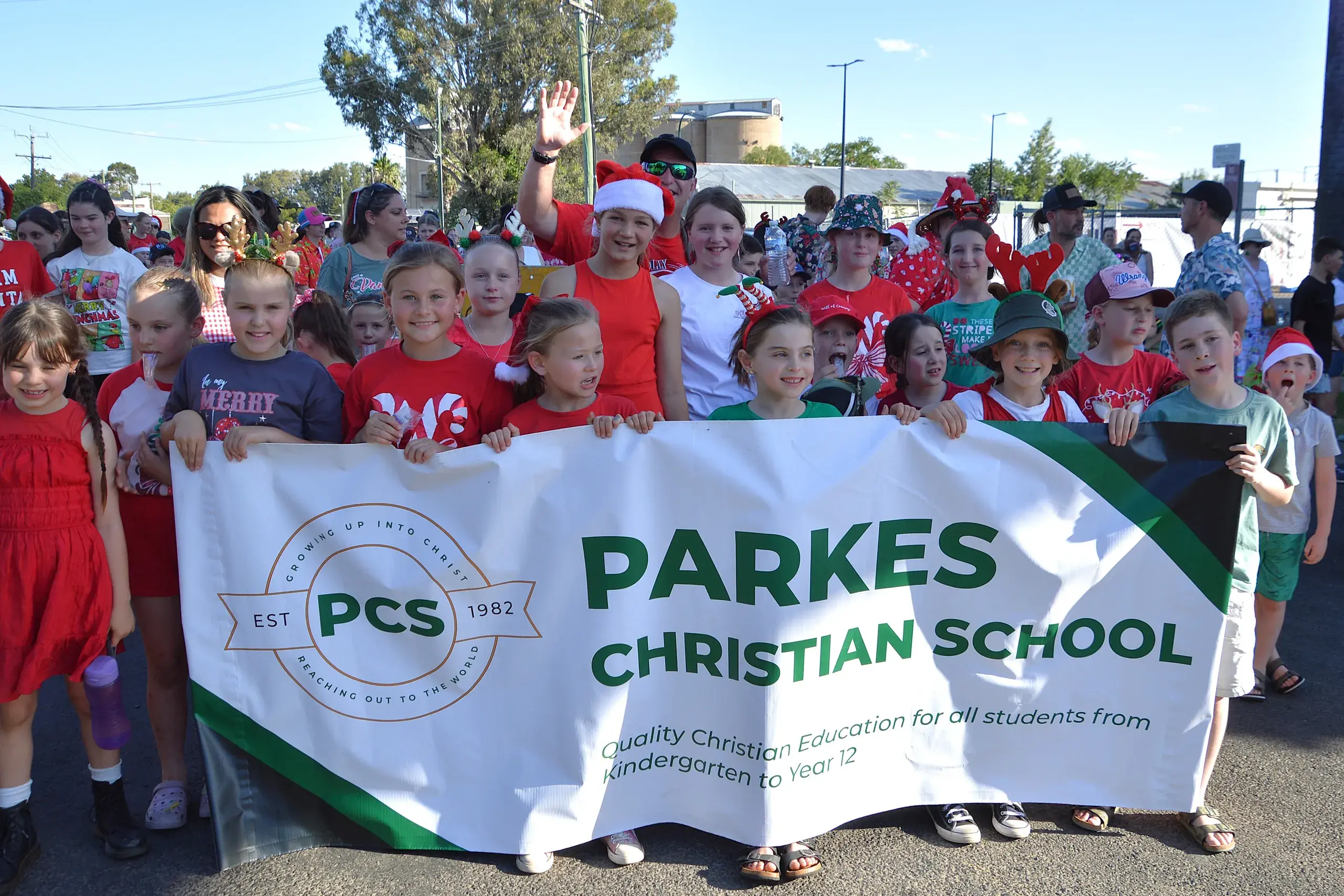Christmas parade marches on despite heat