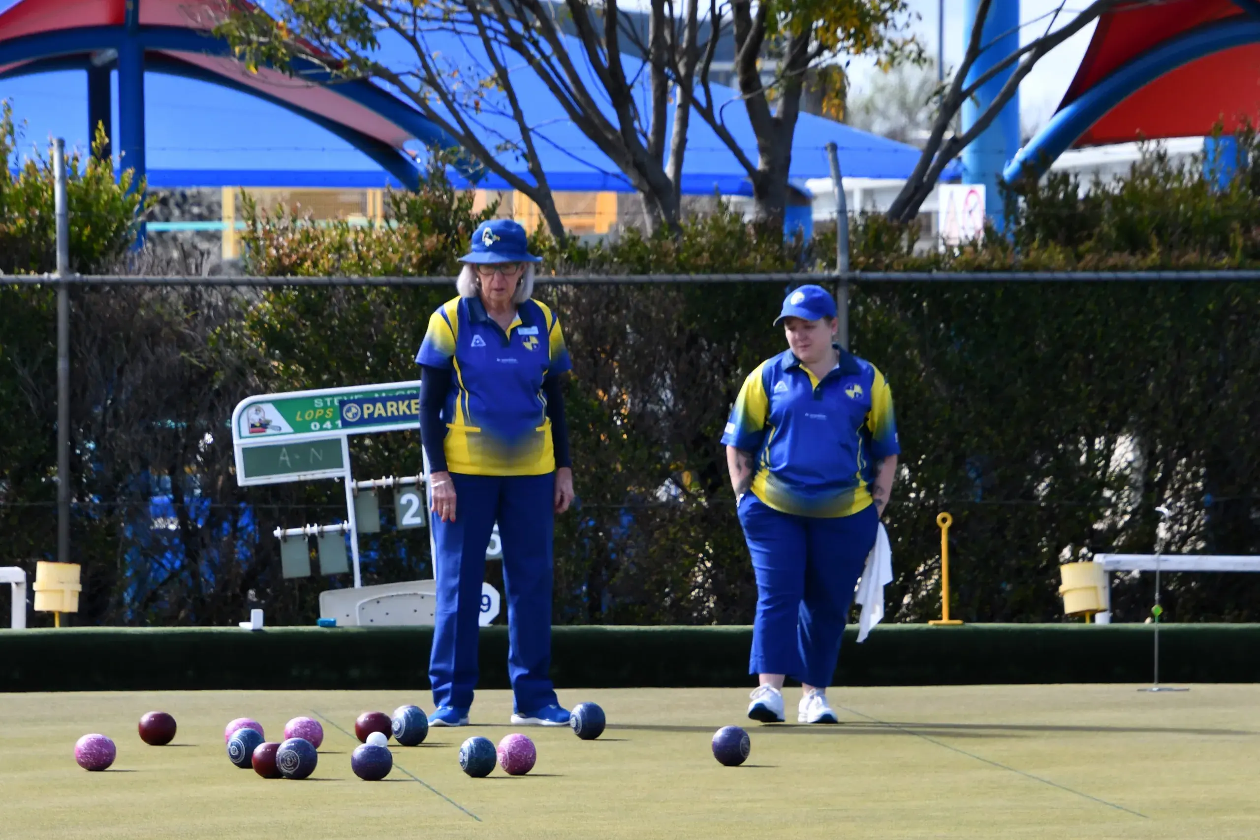 Lady bowlers celebrate Christmas in style