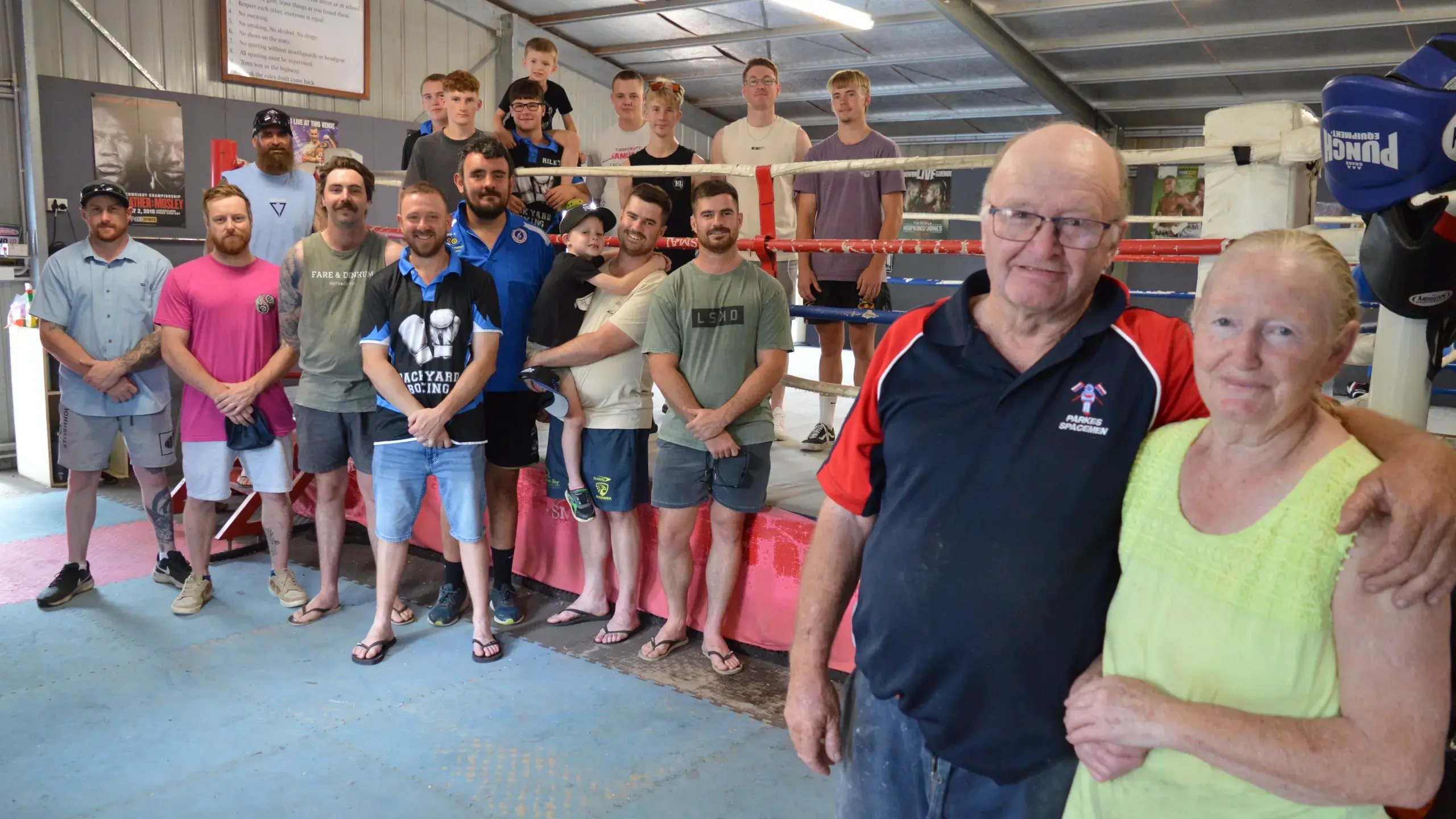 'Grandfather of boxing' retires
