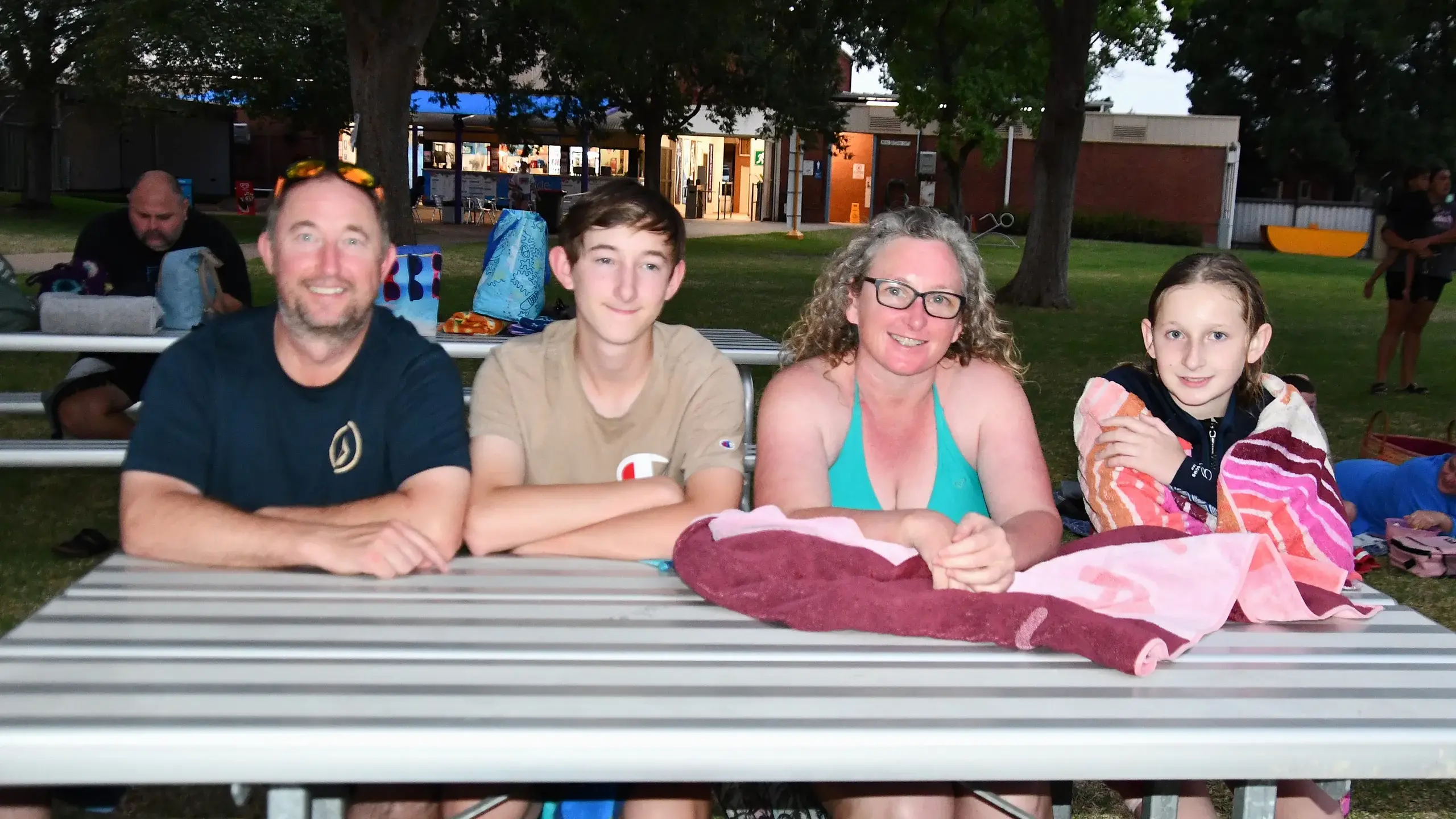Temperatures risin' calls for Elvis at the pool
