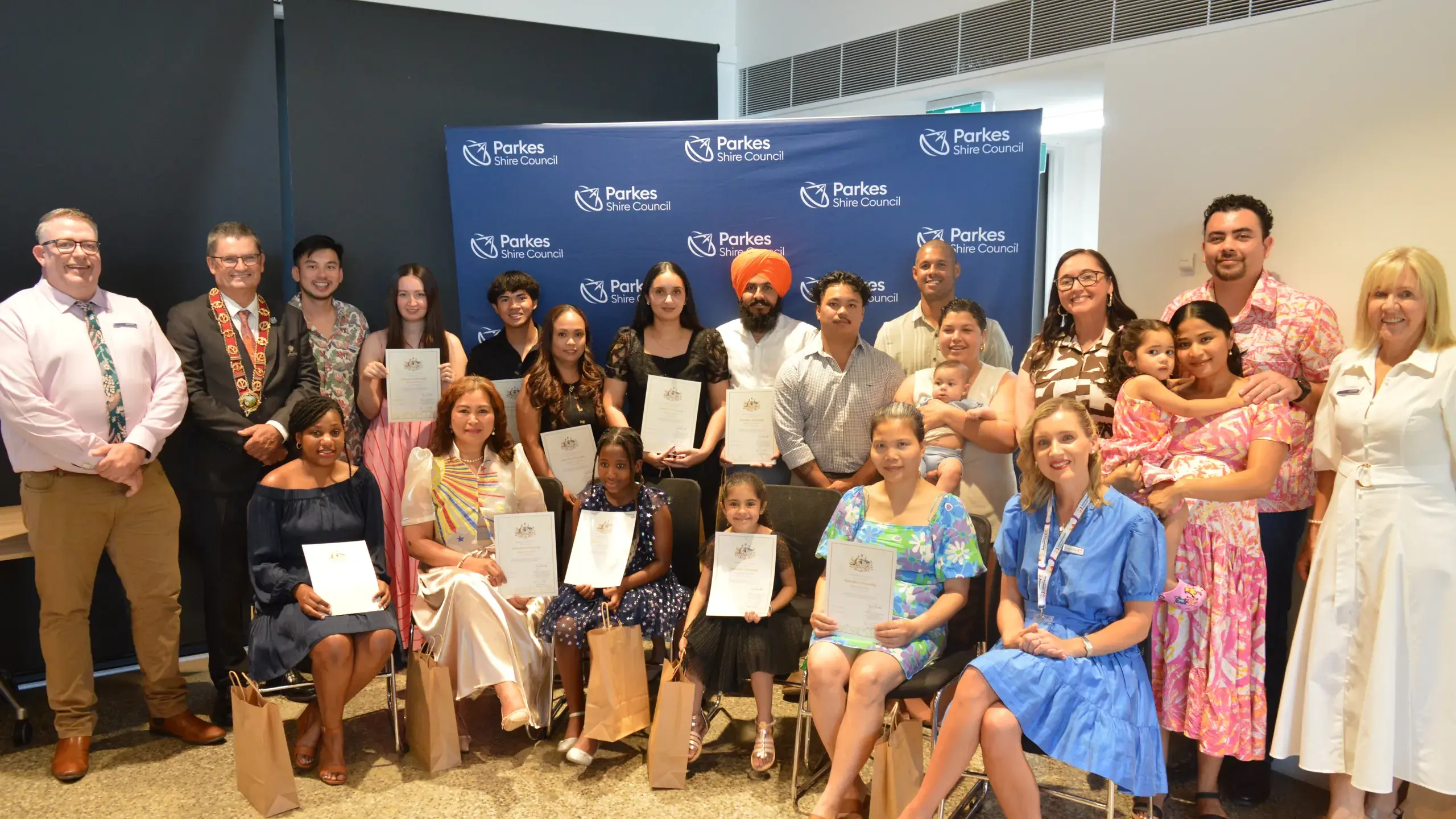A record 17 new Australian citizens