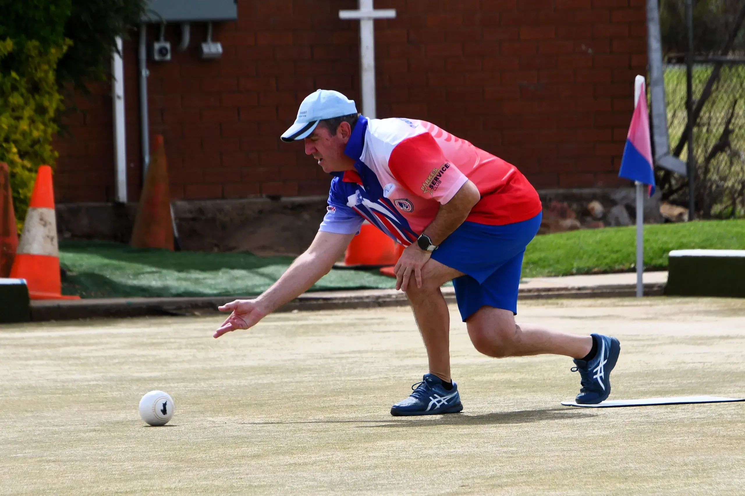 Trotman, Barnard to face-off in final