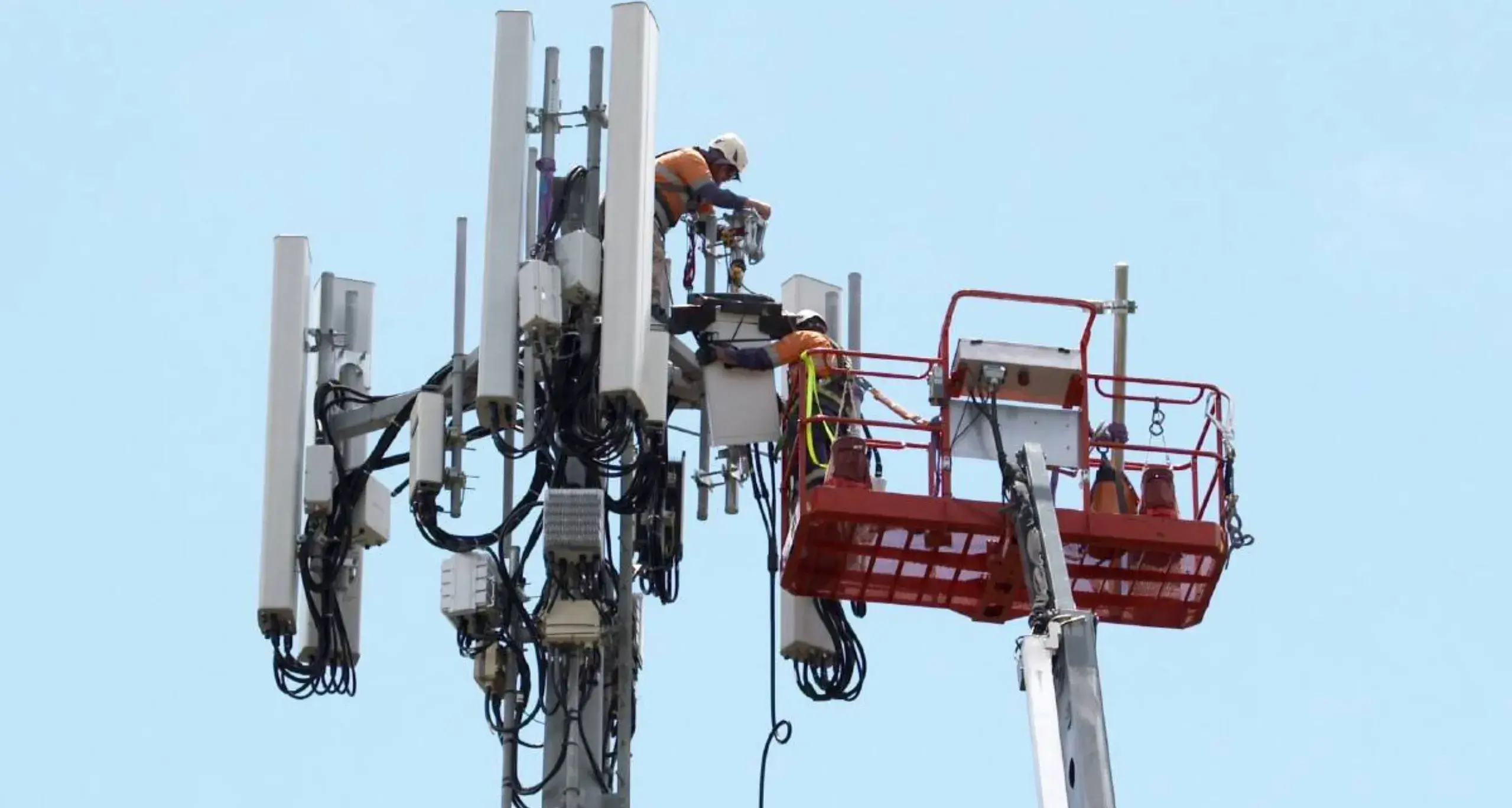 Telstra expands 4G capacity in Peak Hill and preps area for future 5G