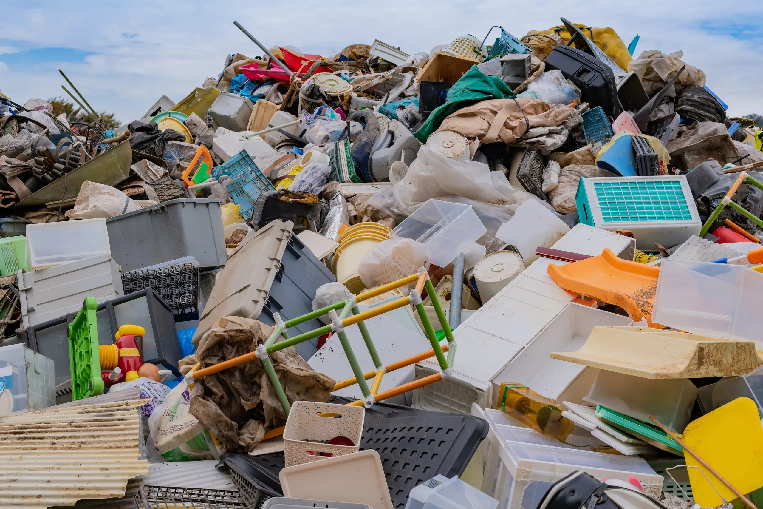 <p>A new transfer station will replace the Bogan Gate tip, which will close in the next 18 months due to its high risk to the community. PHOTO: Adobe Stock</p>\\n