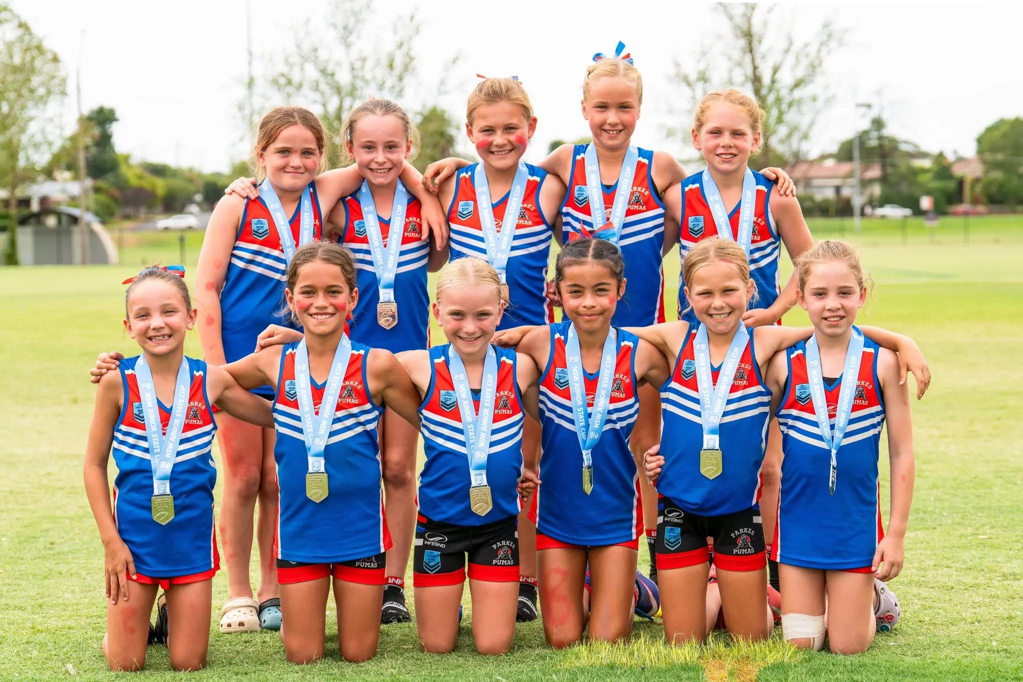 <p>Parkes Pumas under 10 years girls were runners-up at the Junior State Cup in Dubbo. PHOTOS: NSW Touch Football </p>\\n