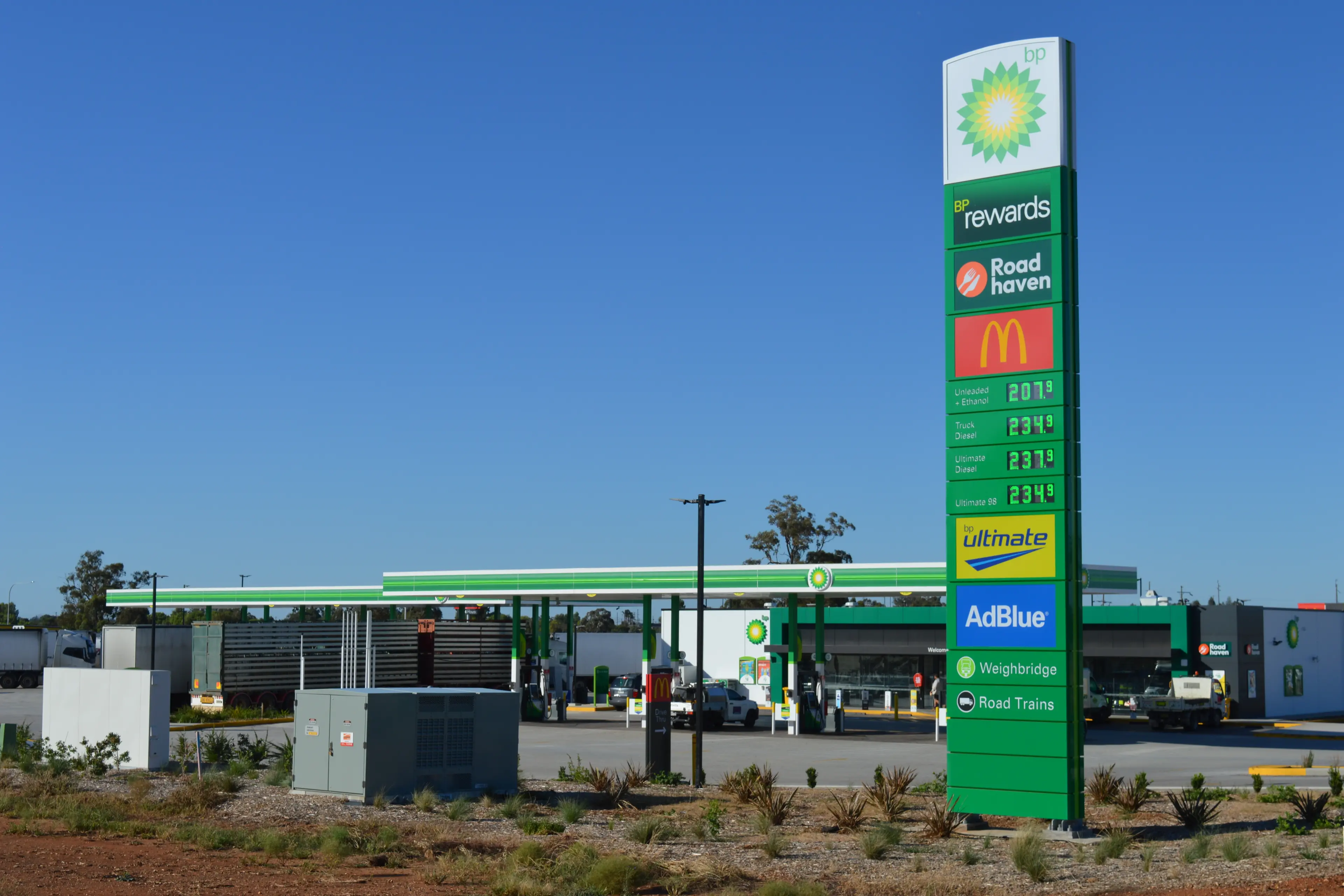 <p>These were the petrol prices at the BP Parkes Gateway 24 hour truck stop on the bypass last Tuesday afternoon, 10 March - when diesel was 49 cents cheaper.</p>\\n