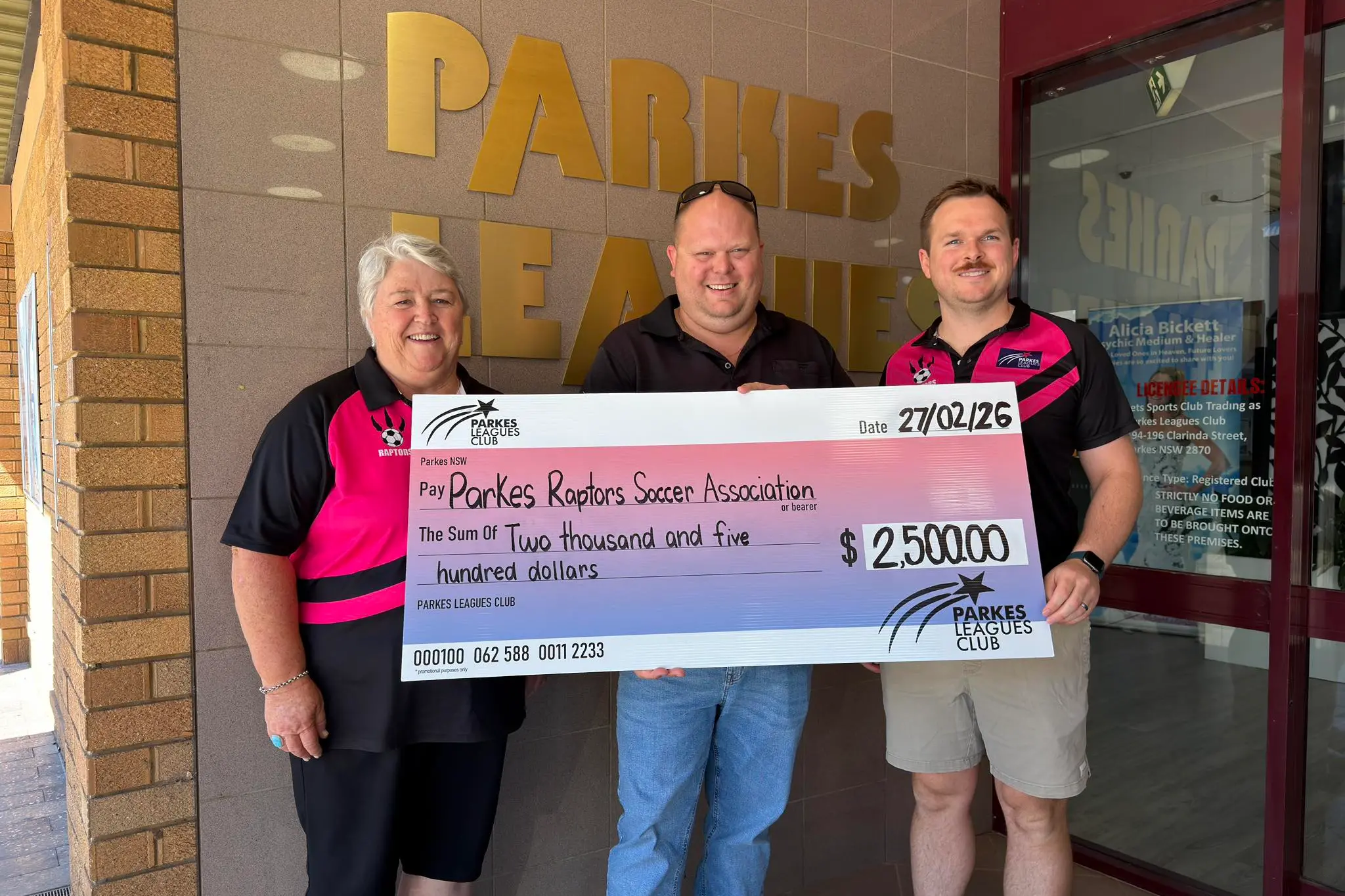 <p>Parkes Raptors representatives Sandra Massurit and Joel Cowling (right) gratefully accepted the cheque from Parkes Leagues Club manager Henry Stockman-Ellis (centre). PHOTO: Parkes Leagues Club</p>\\n