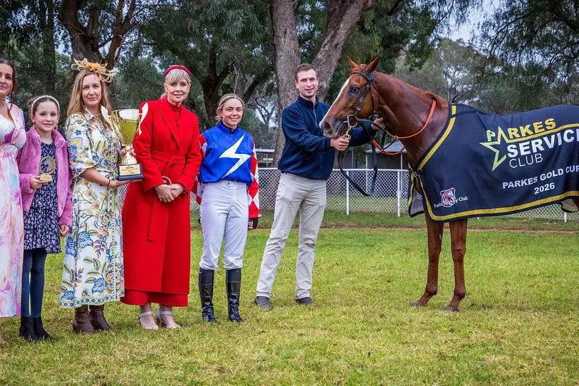 <p>Wagga Wagga based Darrell Burnet (pictured) and his six-year-old gelding Astunner won the $40,000 Parkes Services Club-Parkes Cup. Here the pair are at the presentation on Sunday. PHOTO: RacingPhotography.com.au</p>\\n