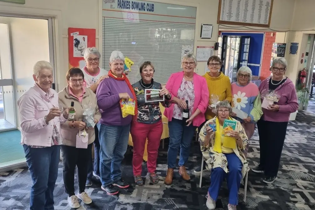 <p>These ladies won prizes in the Biggest Morning Tea raffles and pick-a-box competitions - Kerrie Plummer, Lynn Hando, Lea Orr, Leonie Thompson, Chris Curteis, Maryanne Watson, Kay Craft, Cherie Frame, Merilyn Rodgers, and Lyn Ryan (seated).</p>\\n