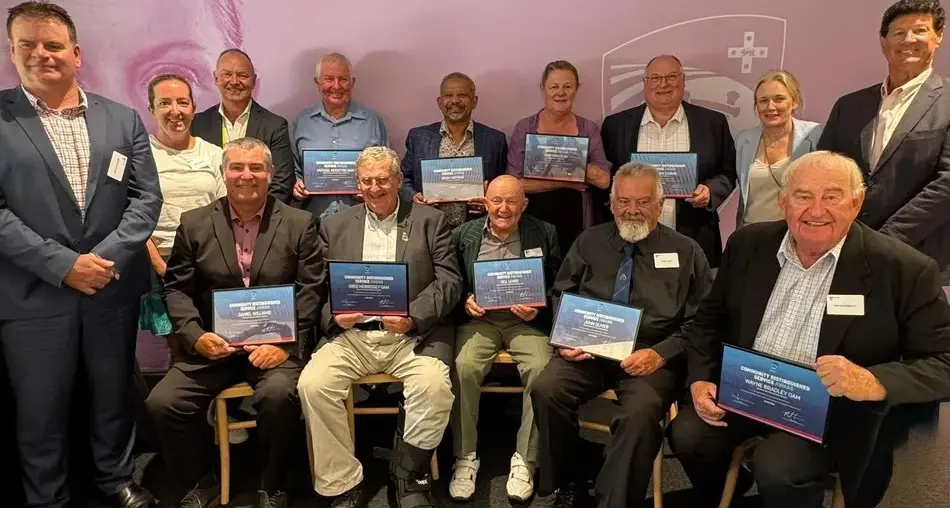Service award honours 'Parkes Cricket legend'