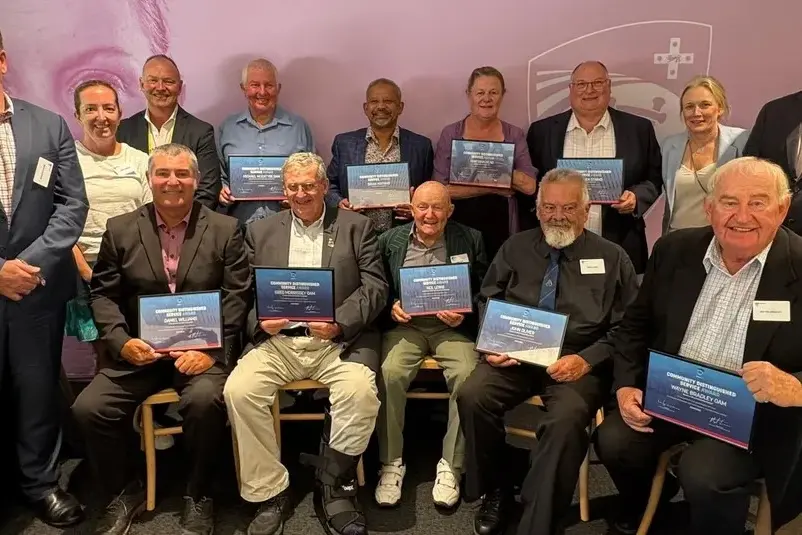 Service award honours 'Parkes Cricket legend'
