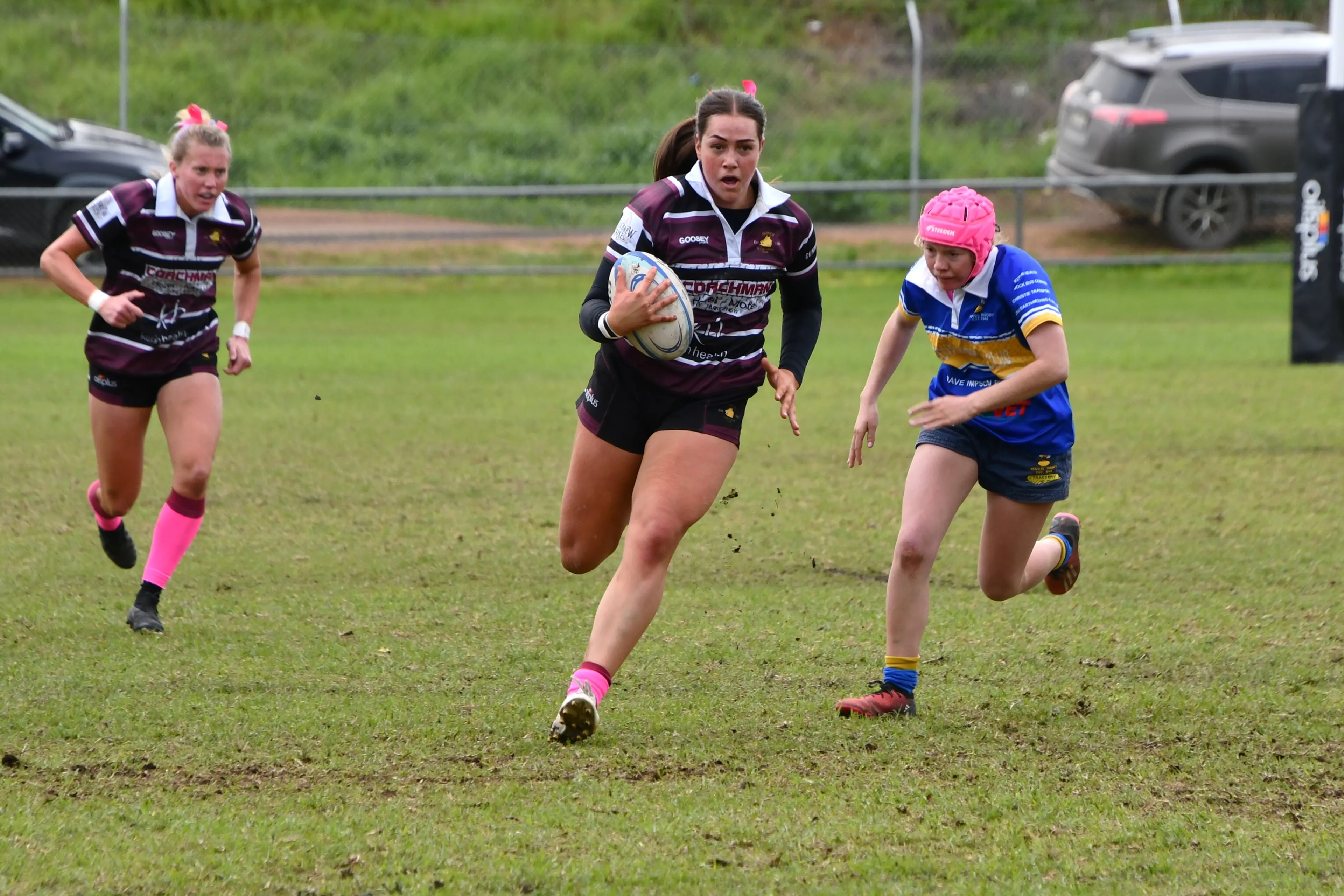 <p>A fast Maely Macgregor helped the Boars to a glorious 91-0 victory over the Yeoval Eagles. PHOTOS: Jenny Kingham</p>\\n