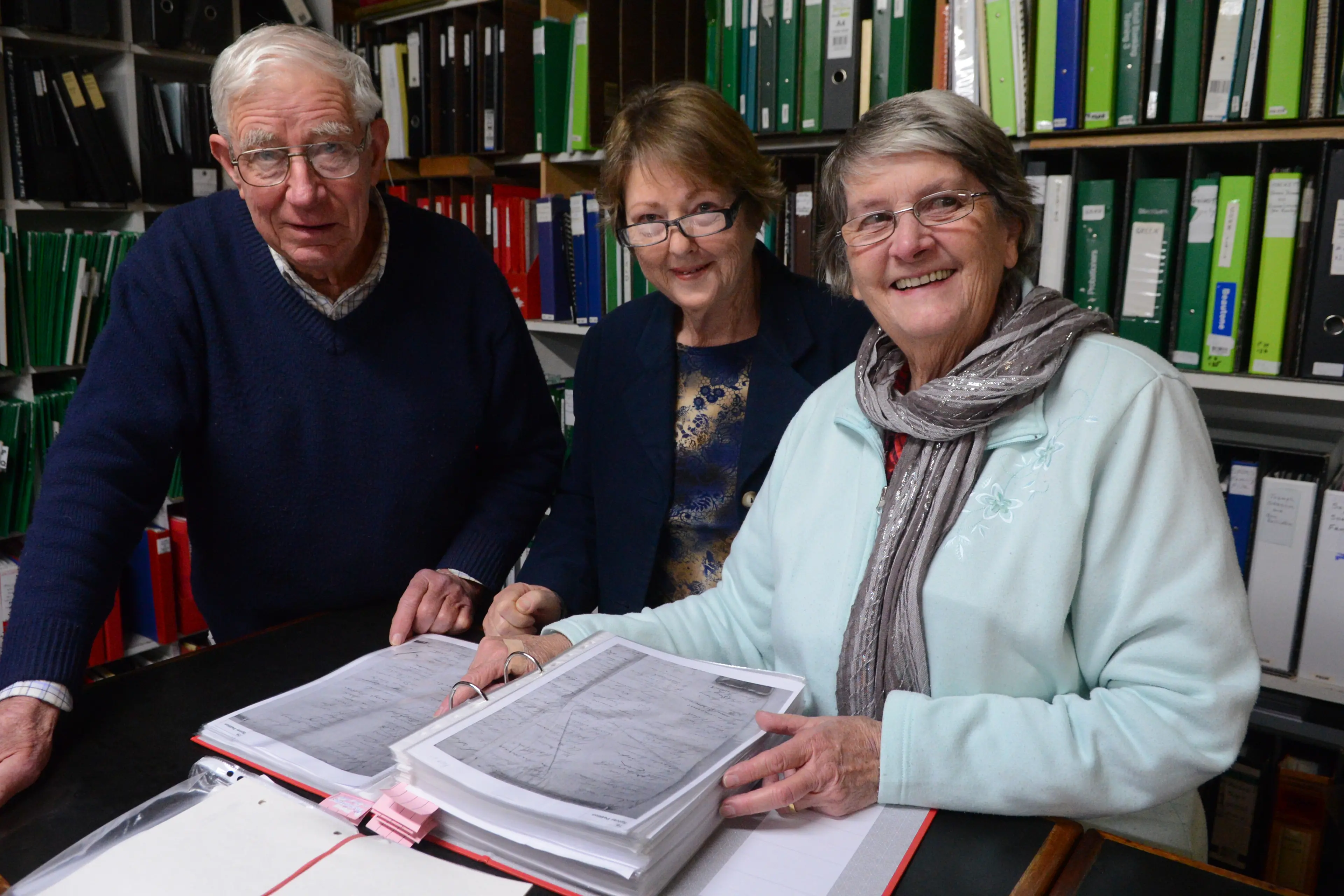 <p>The late Jean Little (right) with Max Thomas and Jan Downey who was delighted to find her great, great grandfather\\'s name on the petition - proof that he had been on the Lachlan diggings in 1862. PHOTO: Advocate 12 August 2015</p>\\n