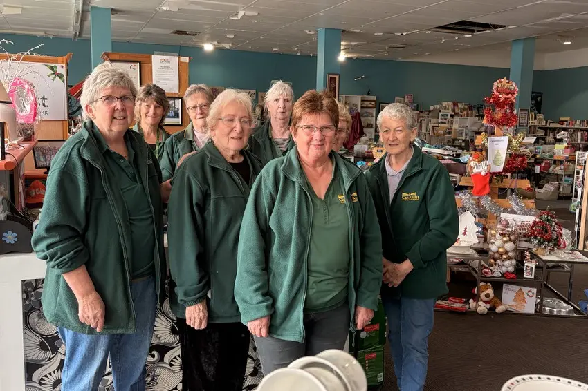 <p>A team of energetic volunteers run the Can Assist Shop at 33 Court Street which receives receive generous household donations from the community, sold to support local cancer patients.</p>\\n