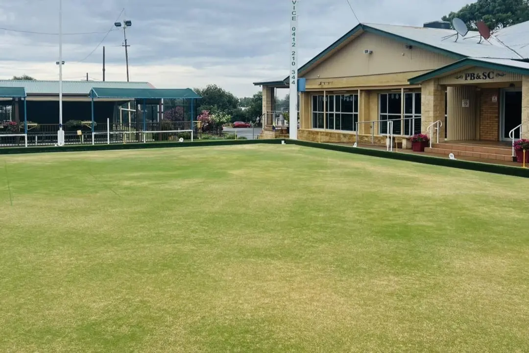 <p>Parkes Bowling and Sports Club.</p>\\n