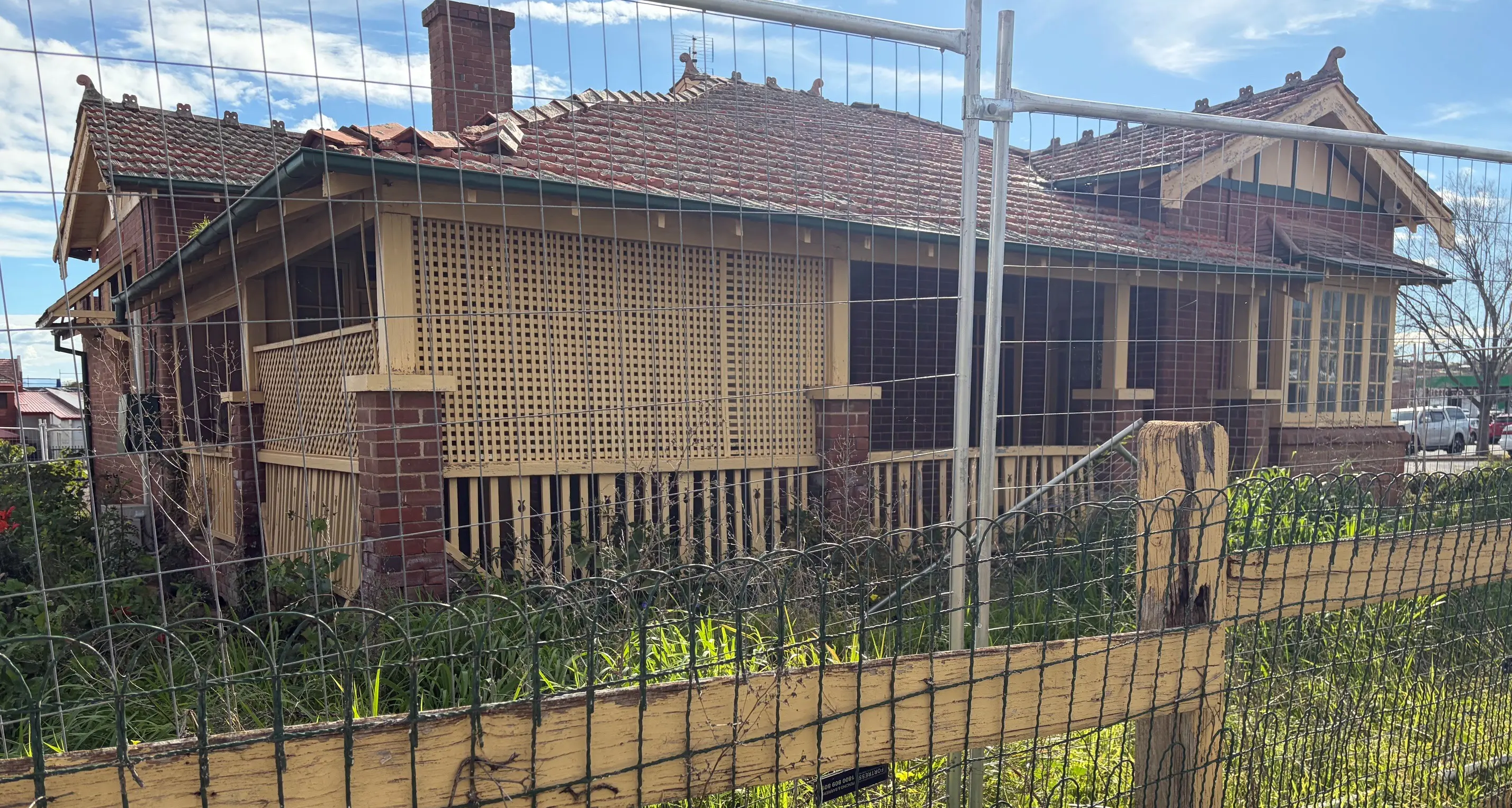 Derelict house to make way for CBD parking