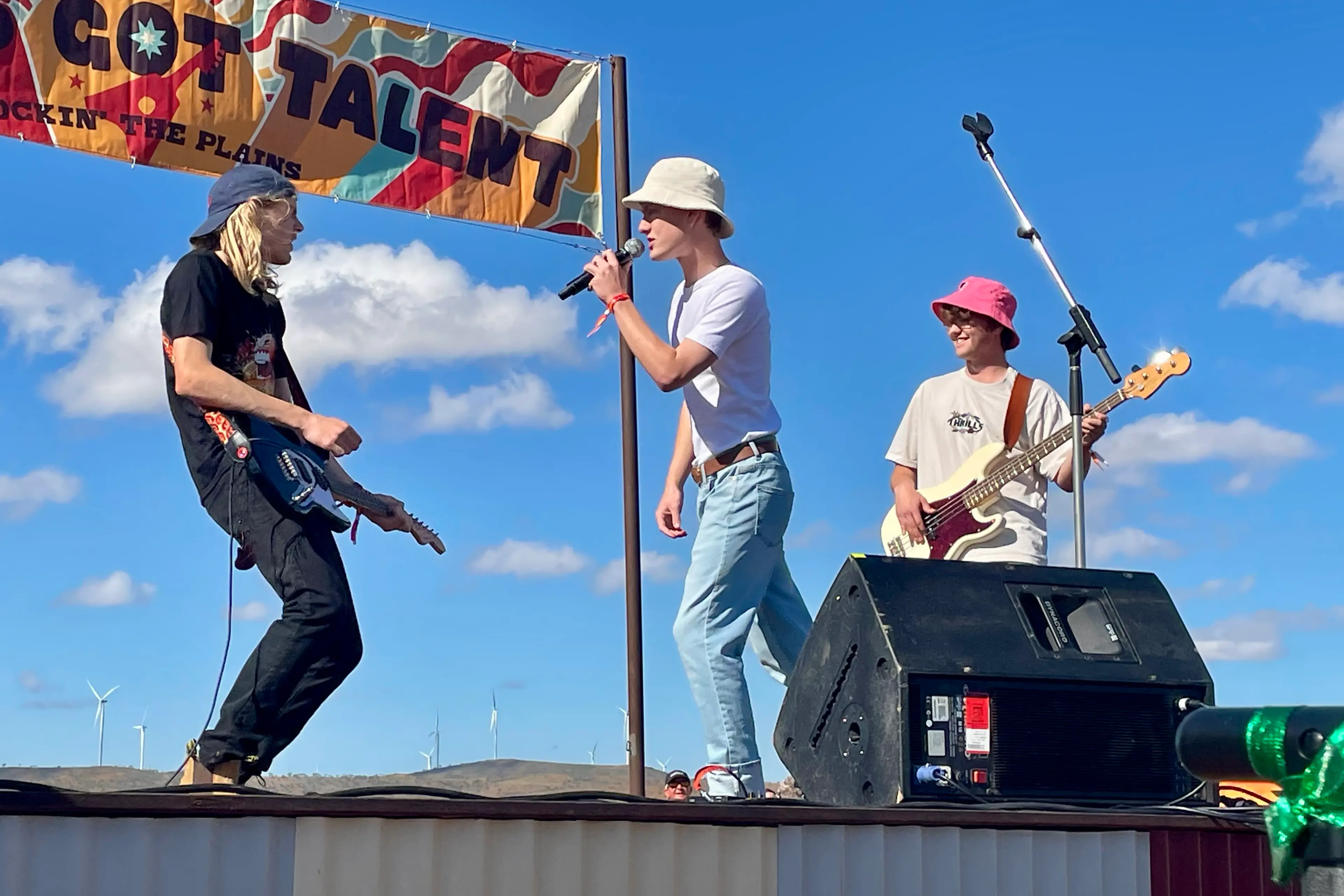 <p>Oscar Hendry, Harry Rowbotham and Harry Smede from Parkes, known as H2O, claimed first place in Mundi\\'s Got Talent at the iconic Mundi Mundi Bash.</p>\\n