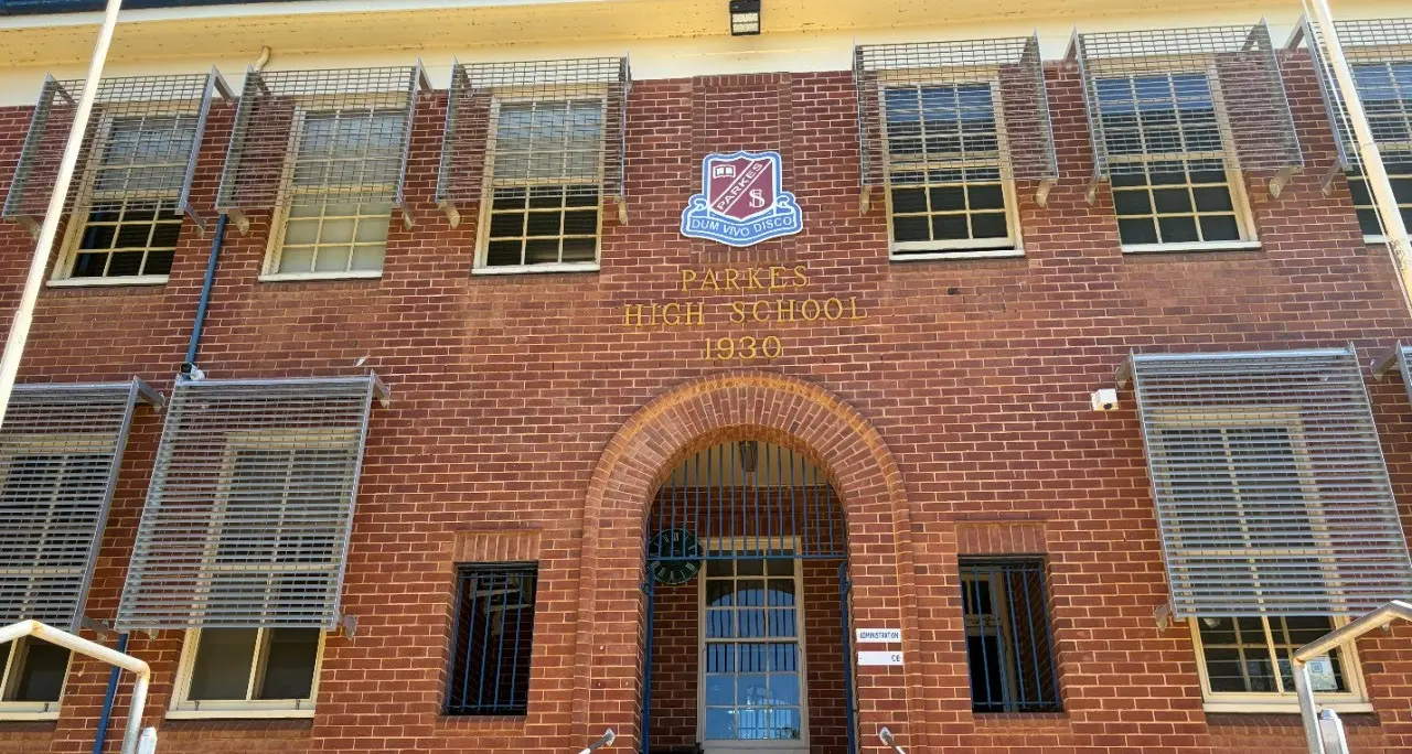 Back to school: Parkes High class to reunite 50 years on