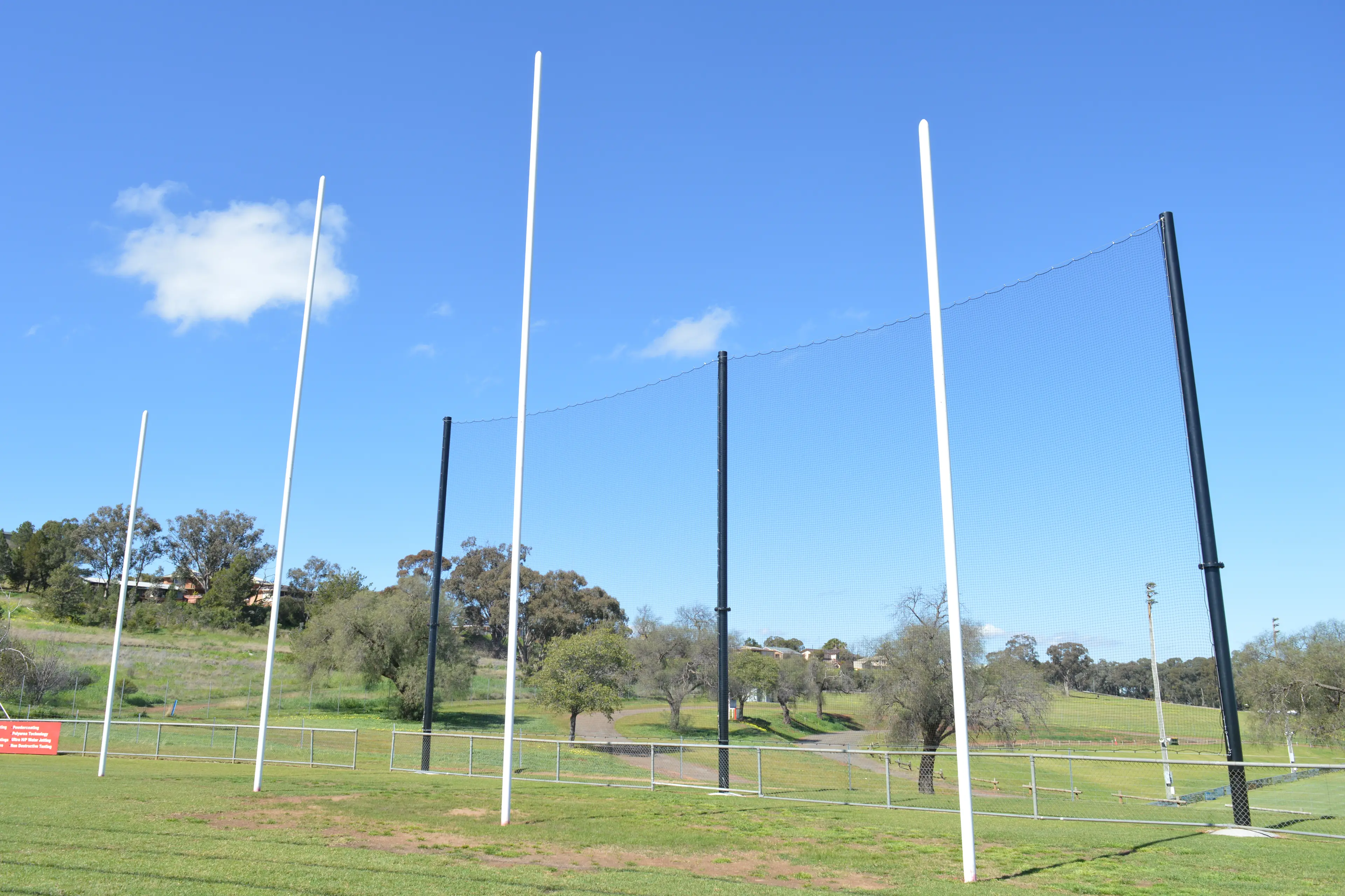 <p>A first in the Central West, the net will improve training and will help prevent valuable game time lost to retrieving footballs.</p>\\n