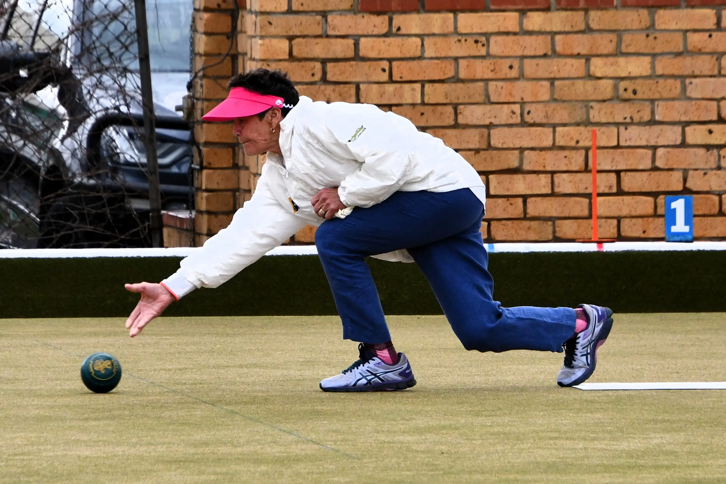 <p>Helen Clark (pictured) produced a strong performance in the Women\\u2019s Major Singles semi-final to defeat Lea Tanks 25\\u201319 in a cracking contest. PHOTO: Jenny Kingham</p>\\n