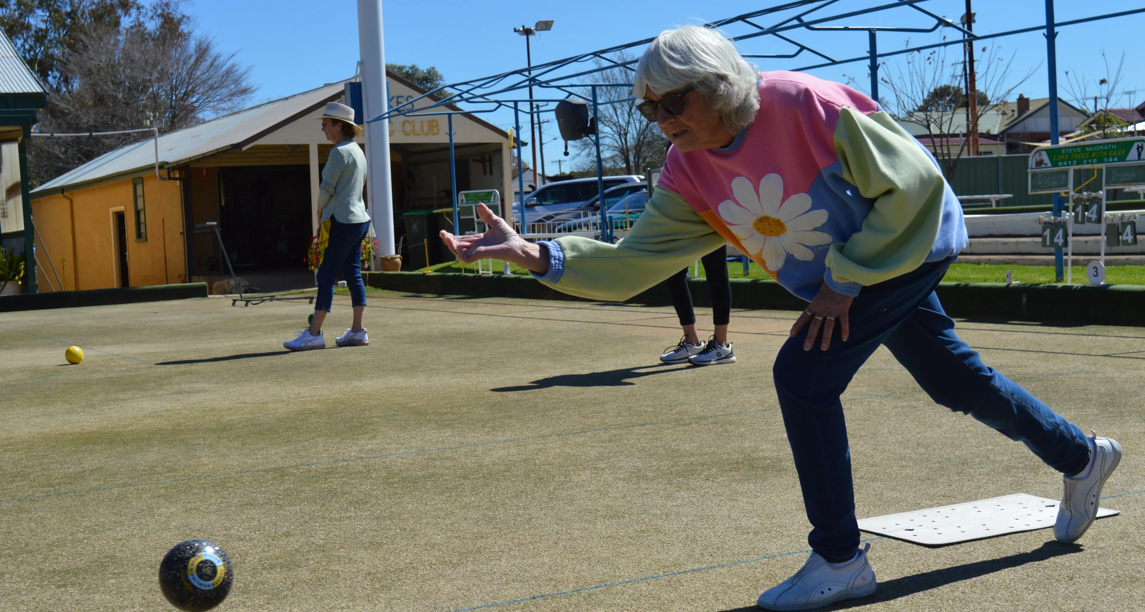 McConnell, Glasheen cross line to claim singles quarter finals