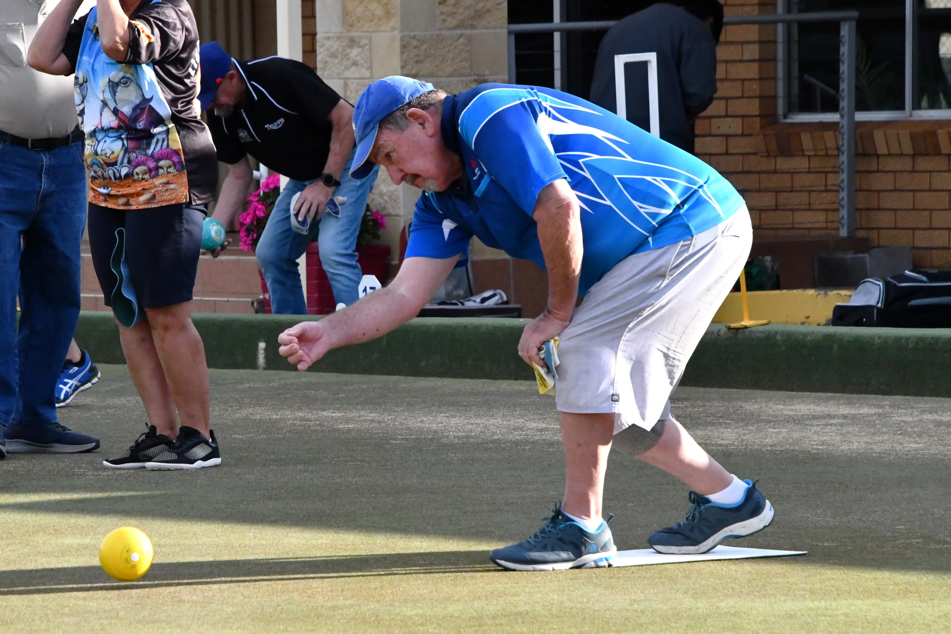 <p>Darryl McKellar enjoyed some social bowls on the public holiday Monday, finishing the day in a draw. PHOTO: Jenny Kingham</p>\\n